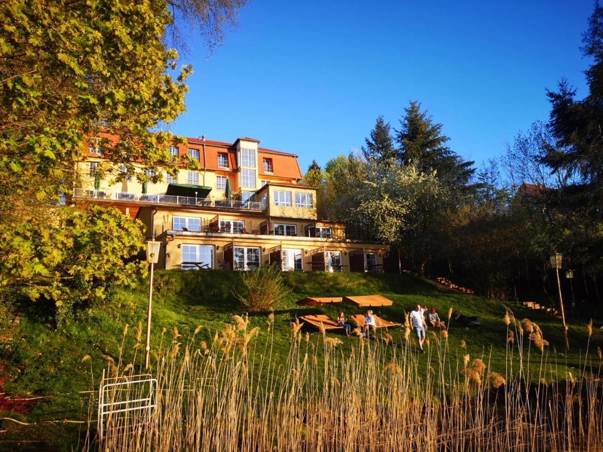 Strandhotel Vier Jahreszeiten Buckow Exteriör bild